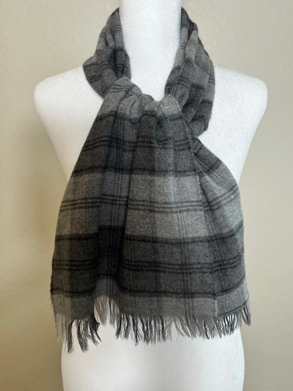 *FIRM PRICE* Vintage Blackcock Cashmere Wool Blend Plaid Scarf Made in Scotland